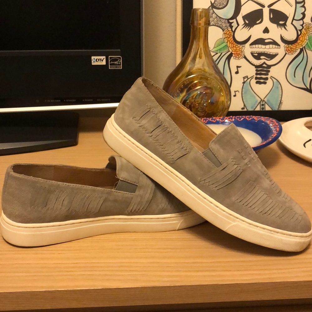 Good as new Vince Camuto slides